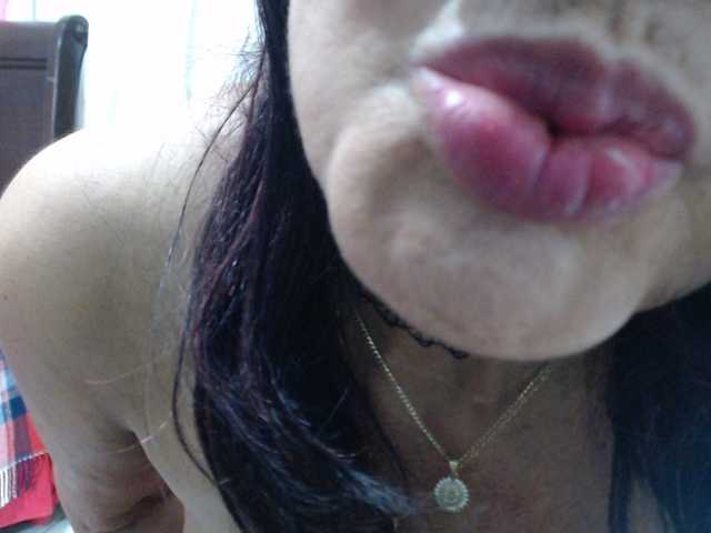 malenasaenz's BongaCams show and profile