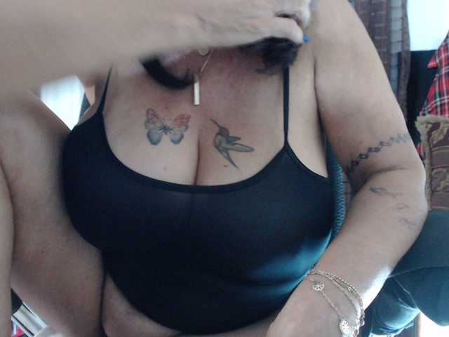 malenasaenz's BongaCams show and profile