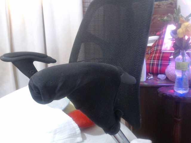 malenasaenz's BongaCams show and profile