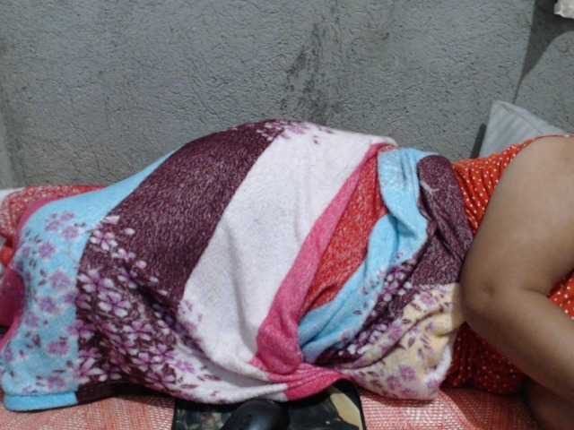 kate302 on BongaCams and RICams