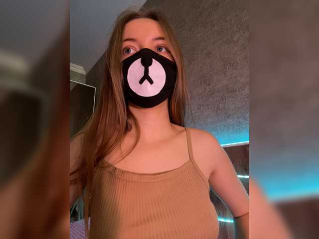 -Summer-'s BongaCams show and profile
