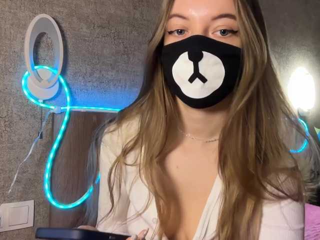 -Summer-'s BongaCams show and profile