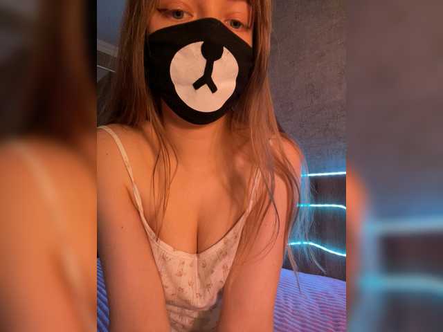 -Summer-'s BongaCams show and profile