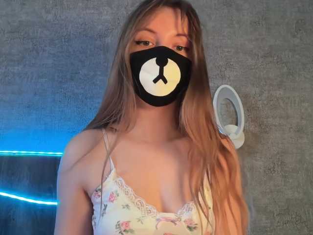 -Summer-'s BongaCams show and profile