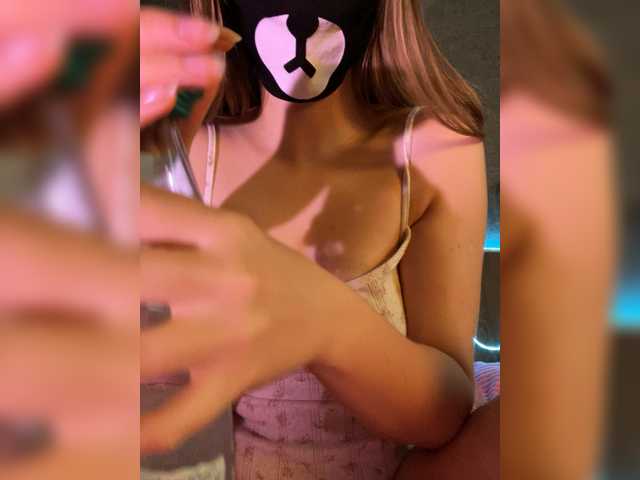 -Summer-'s BongaCams show and profile