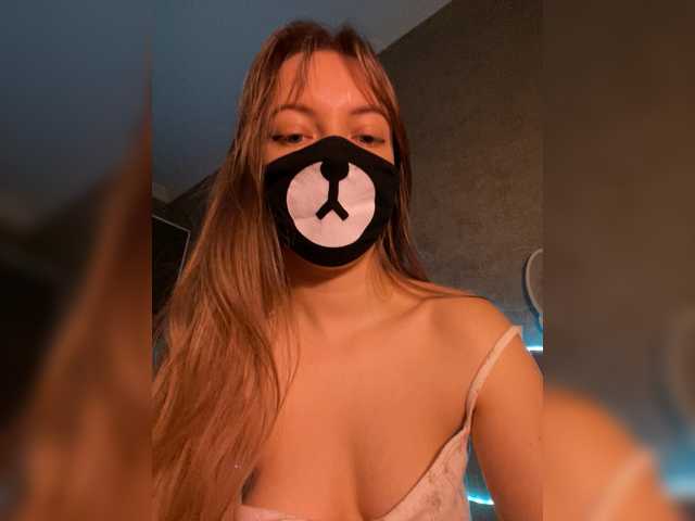 -Summer-'s BongaCams show and profile