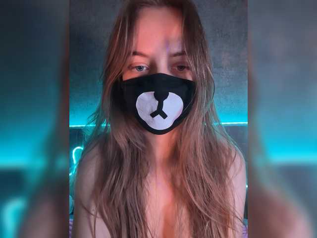 -Summer-'s BongaCams show and profile