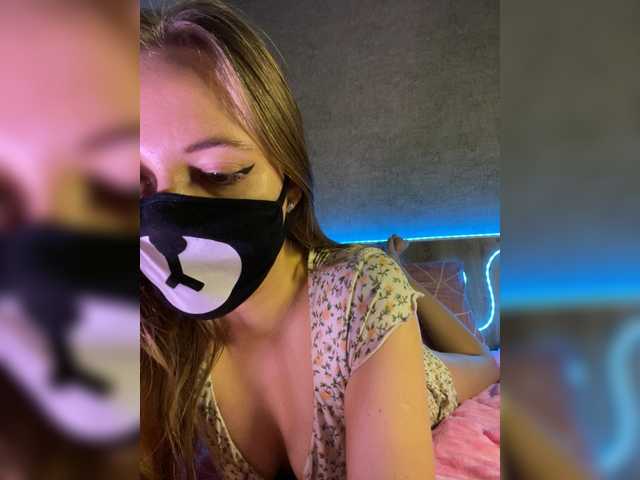 -Summer-'s BongaCams show and profile