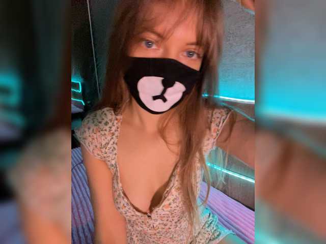 -Summer-'s BongaCams show and profile