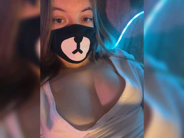 -Summer-'s BongaCams show and profile