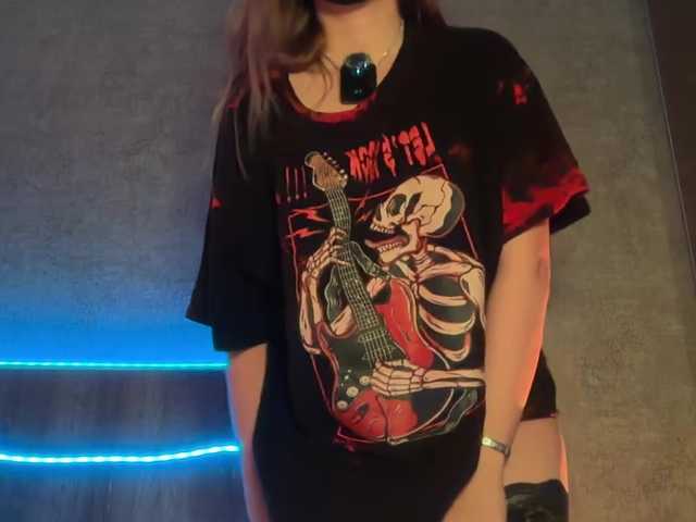 -Summer-'s BongaCams show and profile