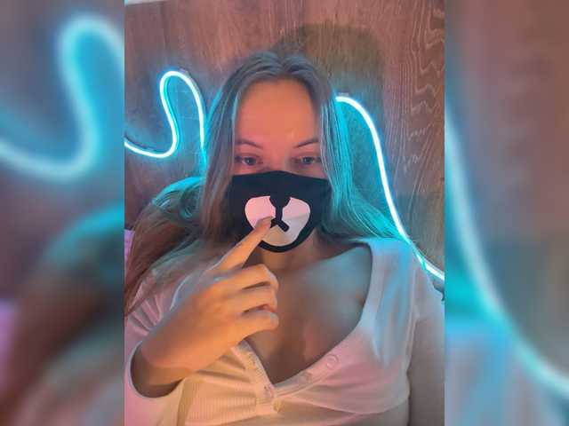 -Summer-'s BongaCams show and profile