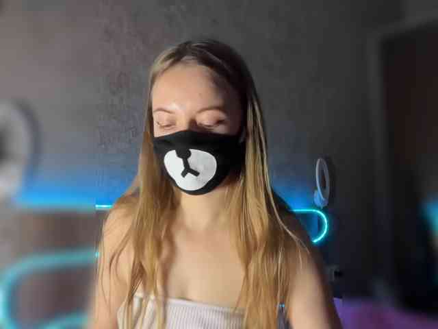 Tvoy_Medvezhenok webcam