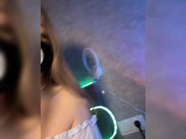 Tvoy_Medvezhenok webcam