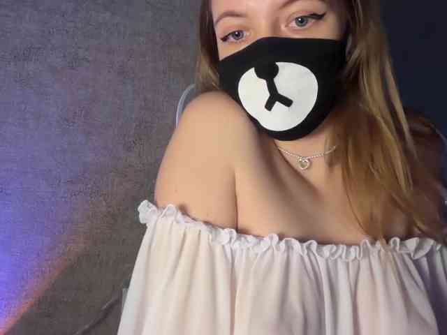 Tvoy_Medvezhenok webcam