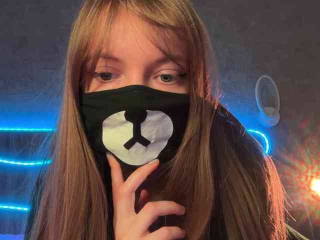 Tvoy_Medvezhenok webcam