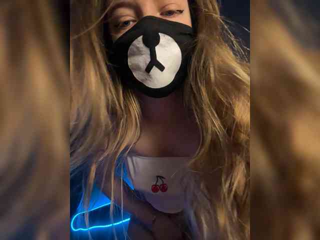 Tvoy_Medvezhenok webcam