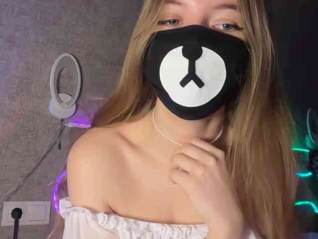 Tvoy_Medvezhenok webcam