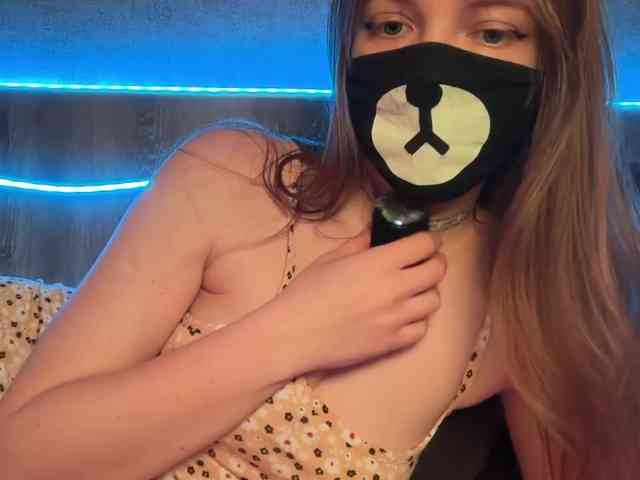 Tvoy_Medvezhenok webcam