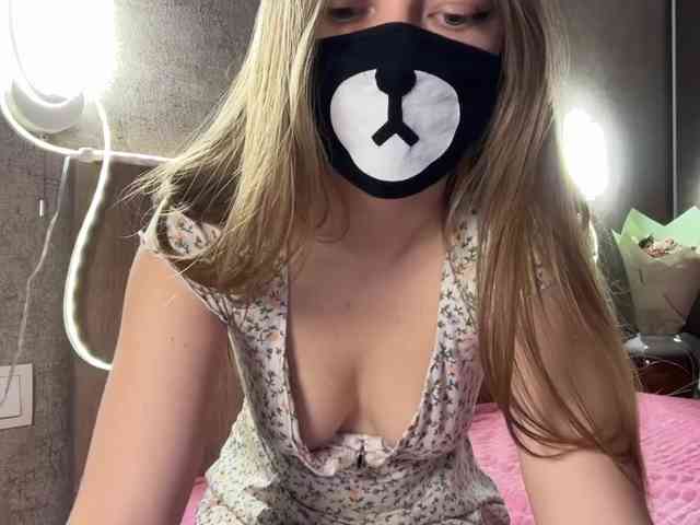 Tvoy_Medvezhenok webcam