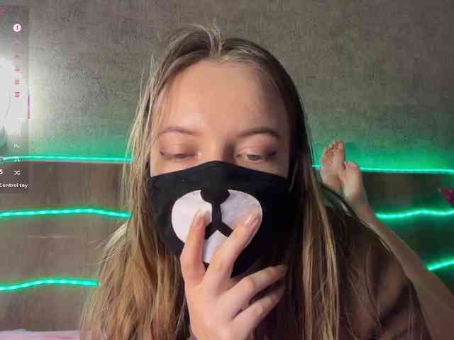 Tvoy_Medvezhenok webcam