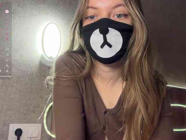 Tvoy_Medvezhenok webcam