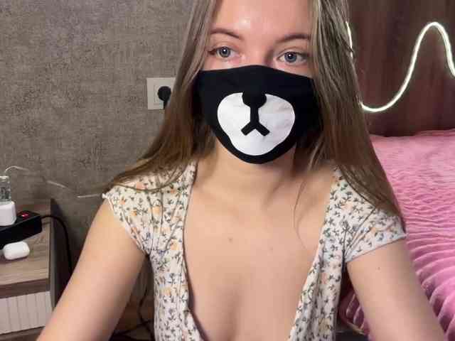 Tvoy_Medvezhenok webcam