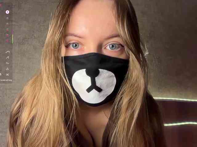 Tvoy_Medvezhenok webcam