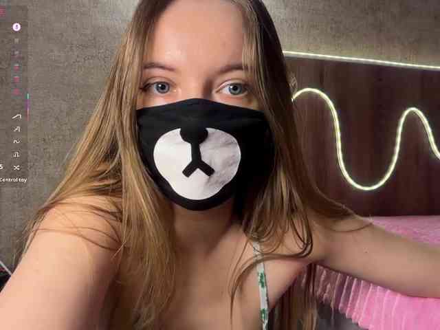 Tvoy_Medvezhenok webcam