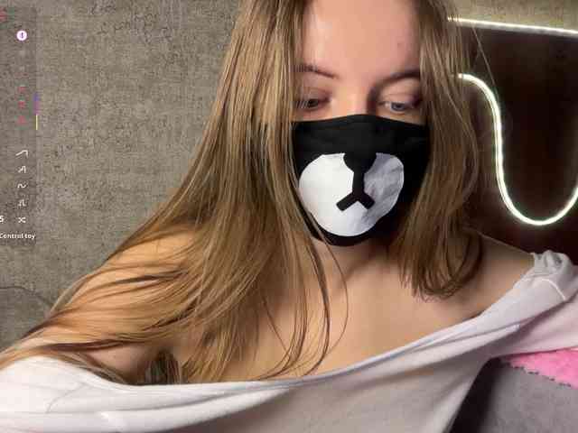 Tvoy_Medvezhenok webcam