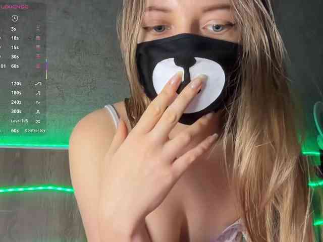 Tvoy_Medvezhenok webcam