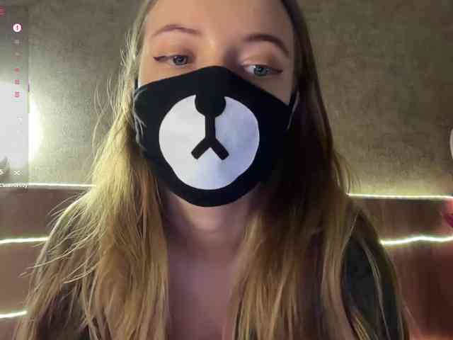 Tvoy_Medvezhenok webcam