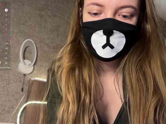 Tvoy_Medvezhenok webcam