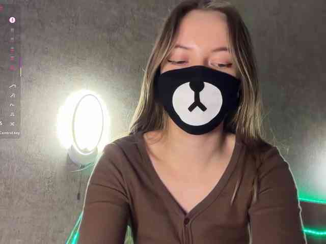 Tvoy_Medvezhenok webcam