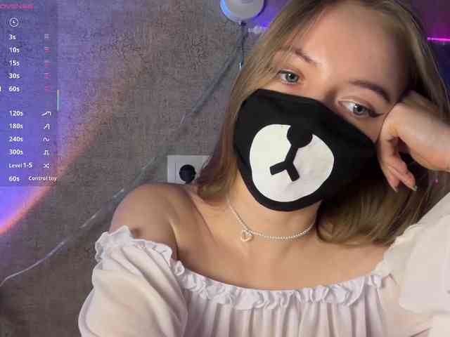 Tvoy_Medvezhenok webcam