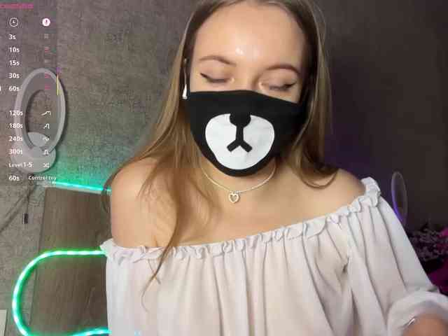 Tvoy_Medvezhenok webcam