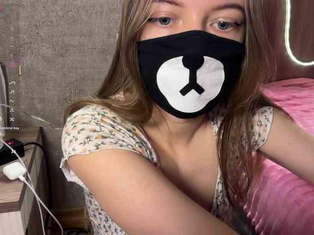 Tvoy_Medvezhenok webcam