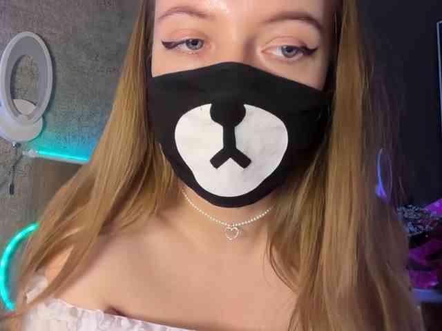 Tvoy_Medvezhenok webcam