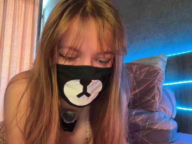 Tvoy_Medvezhenok webcam