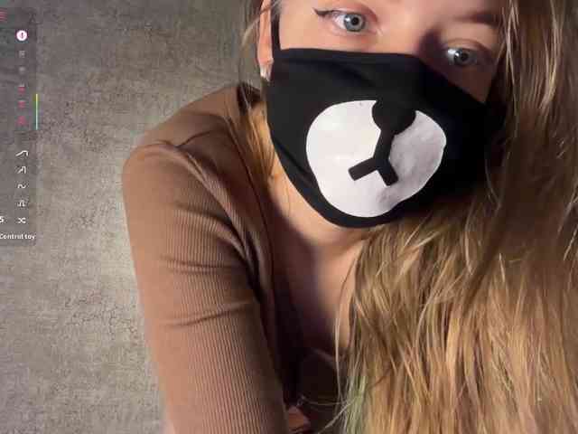 Tvoy_Medvezhenok webcam