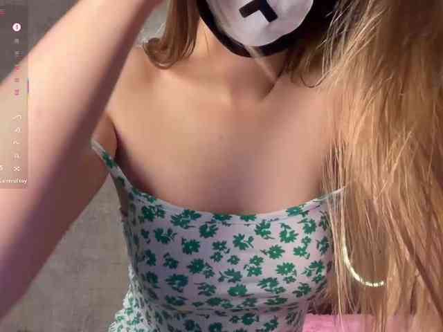 Tvoy_Medvezhenok webcam