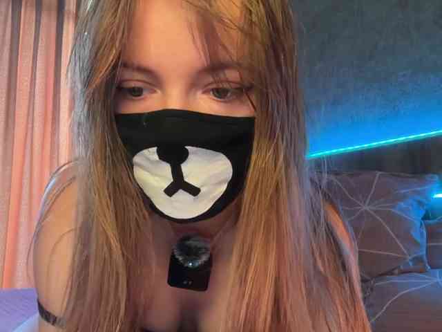 Tvoy_Medvezhenok webcam