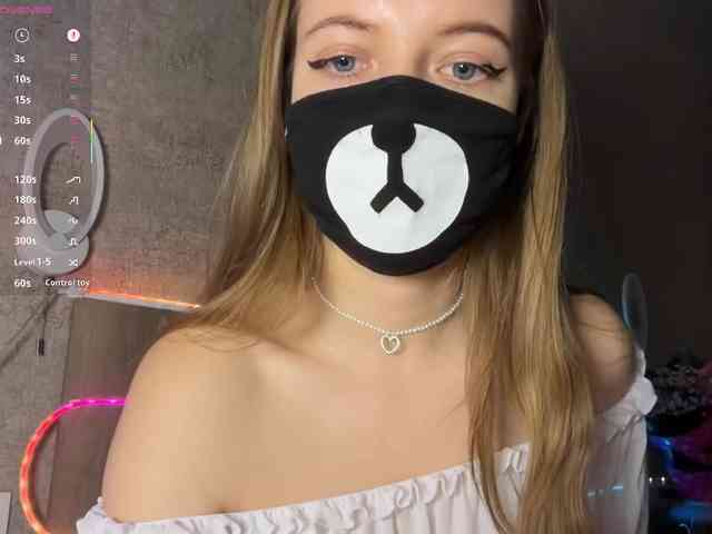 Tvoy_Medvezhenok webcam