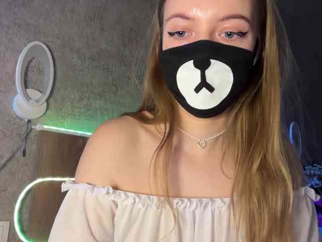 Tvoy_Medvezhenok webcam