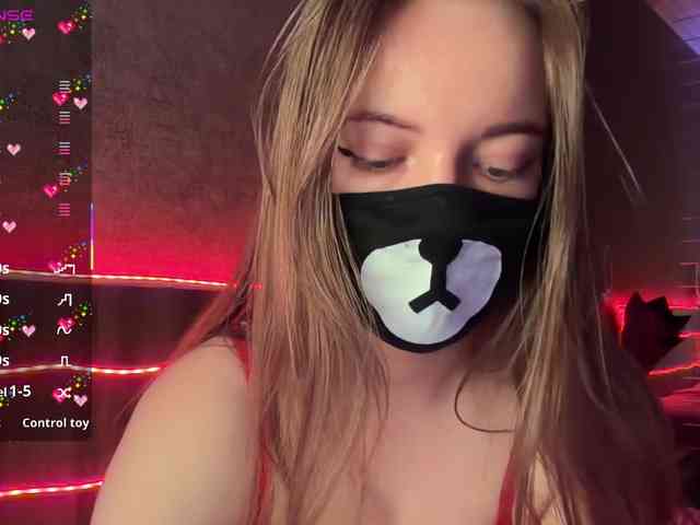 Tvoy_Medvezhenok webcam