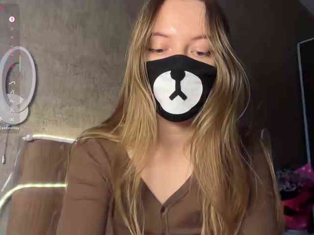 Tvoy_Medvezhenok webcam