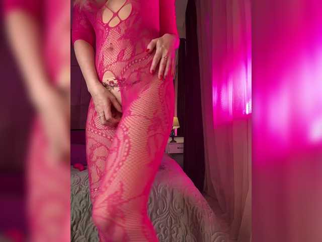 MizzEva's BongaCams show and profile