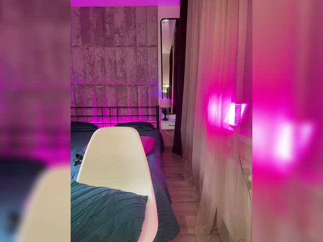 FreyaGreen's BongaCams show and profile