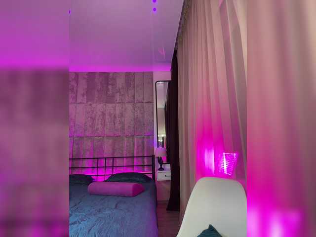 FreyaGreen's BongaCams show and profile