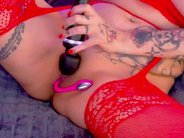 Shan1302's BongaCams show and profile